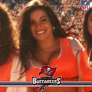 Meet your Posher, Simone